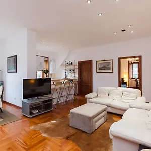 Studio 71 , Roma Italia